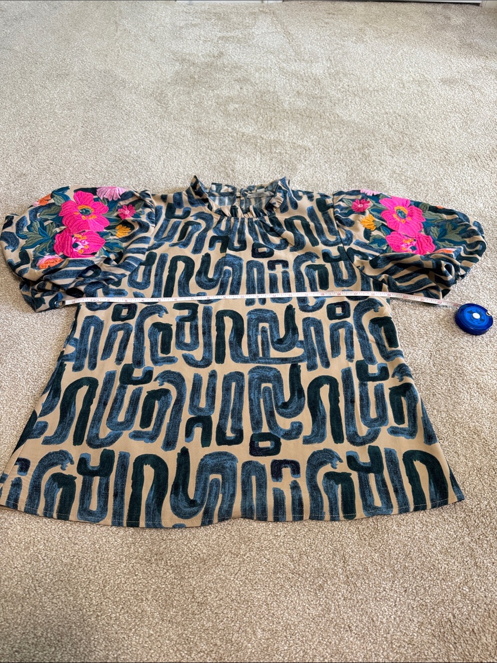 THML Embroidered Puff Sleeve Top Size Small - Picture 4 of 6